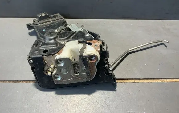 Mazda 6 Front door lock A92SPLR