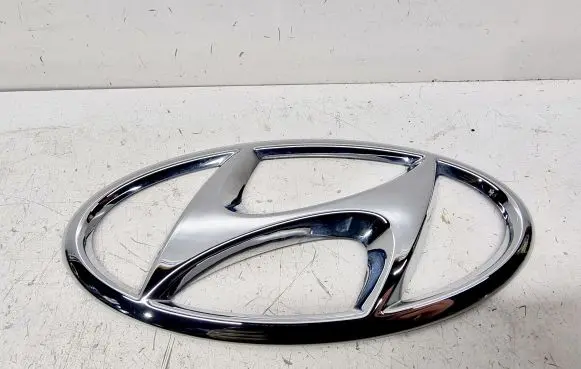 Hyundai Kona I Manufacturer badge logo/emblem 86354J9CA0