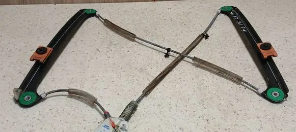 Audi A3 S3 8P Front door electric window regulator 8P3837461A 8P3837461b 8P3837461c