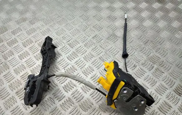 KIA Ceed Front door lock 81310A2300