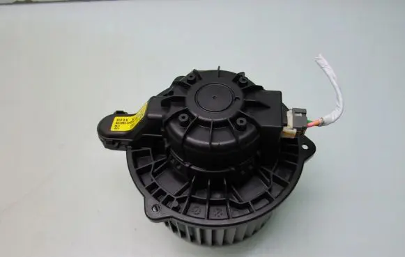 Hyundai i30 fastback Heater fan/blower D316PNBLA02 A5041190128