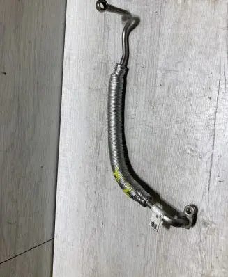BMW X2 F39 Turbo turbocharger oiling pipe/hose 8579999