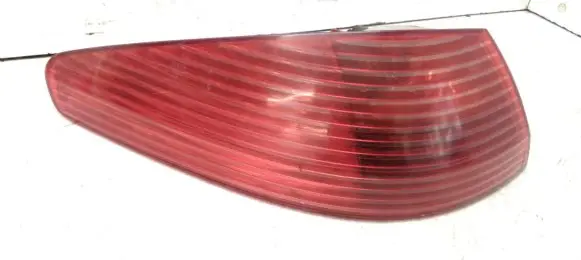 Peugeot 607 Rear/tail lights 2A01RS102 E29005