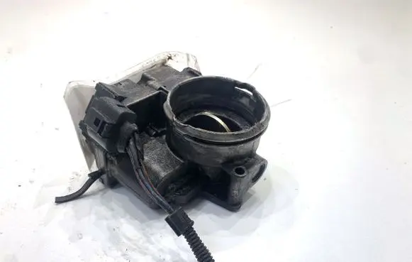 Volkswagen Touran I Engine shut-off valve 03G128063C