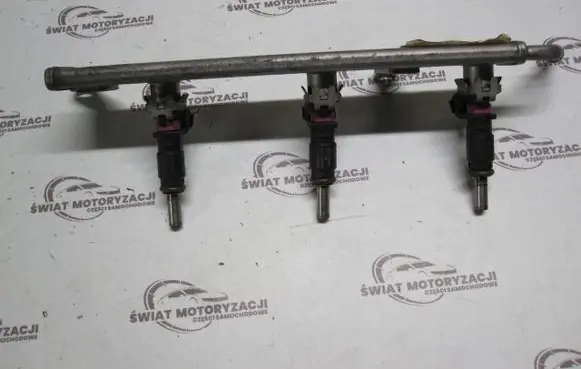 Renault Twingo III Fuel injector 166009685R H8201234808