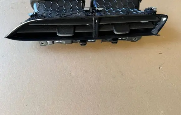 Opel Corsa F Dash center air vent grill 39198625