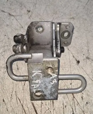 Audi A3 S3 8L Rear door lower hinge 