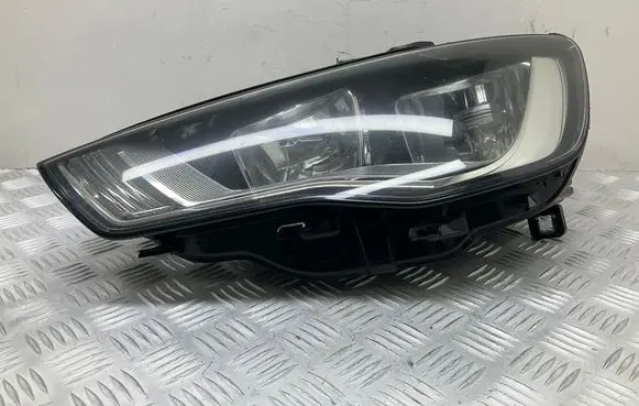 Audi A3 S3 8V Headlight/headlamp 8V0941003A