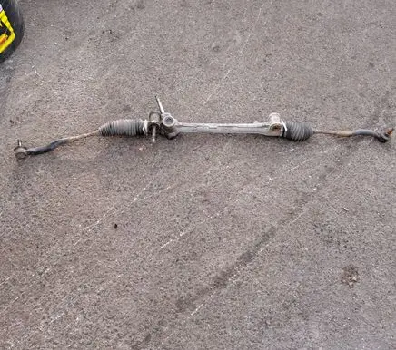 Toyota Yaris Steering rack 8Y287732