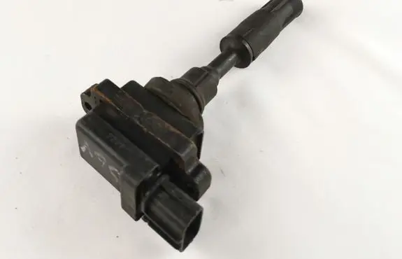 Suzuki Grand Vitara I High voltage ignition coil 3341077E2