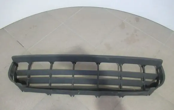 Volkswagen Crafter Front bumper lower grill