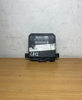 Mercedes-Benz E W210 Door control unit/module 2088201326 C812