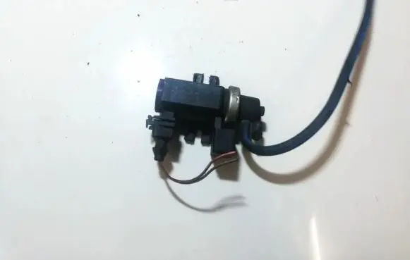BMW X5 E53 Turbo solenoid valve 72279600 2247906