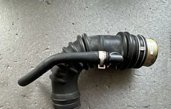Nissan Patrol Y61 Cabin air duct channel 16578VC104