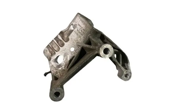 Engine mounting bracket