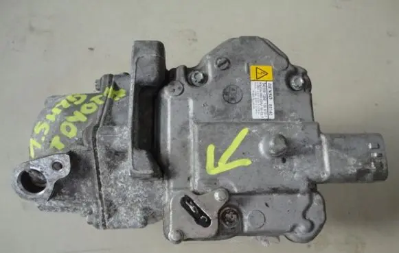 Toyota Yaris Air conditioning (A/C) compressor (pump) 0422001350