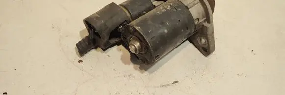 Volkswagen Golf V Starter motor
