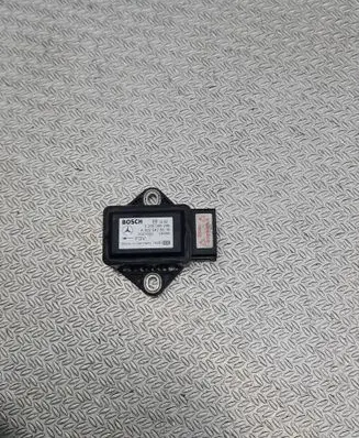 Mercedes-Benz Vito Viano W639 ESP acceleration yaw rate sensor A0025426618 0265005246
