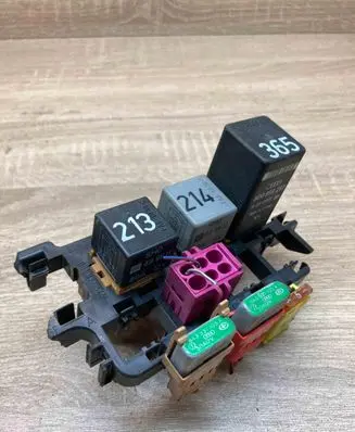 Audi A4 S4 B5 8D Other relay 8D1937545