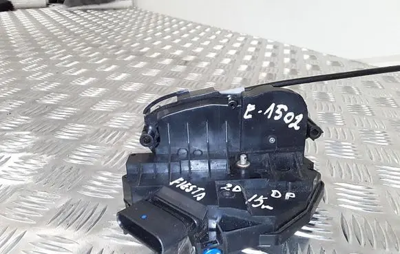 Ford Fiesta Front door lock AM5AU21812CE
