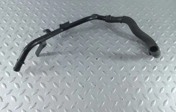 Volkswagen PASSAT B8 USA Engine coolant pipe/hose 5C0121070J