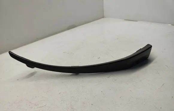 Chevrolet Camaro Front bumper corner part panel trim 23436538