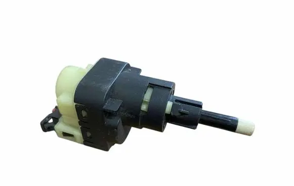 Volkswagen PASSAT B5.5 Brake pedal sensor switch 1K2945511