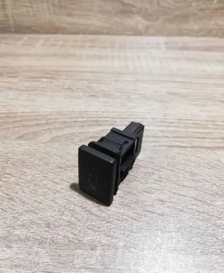 Toyota Prius (XW20) Other switches/knobs/shifts 15C032
