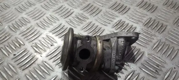 Audi A6 S6 C5 4B EGR valve 078131165