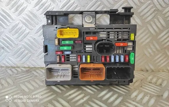 Peugeot Partner BSM Control unit 9807028780