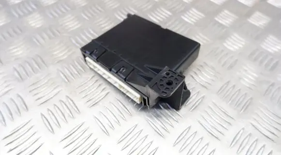Toyota Prius+ (ZVW40) Air conditioner control unit module 8865047413