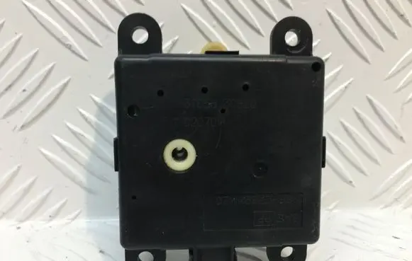 Nissan Primera Air flap motor/actuator 3T05030820