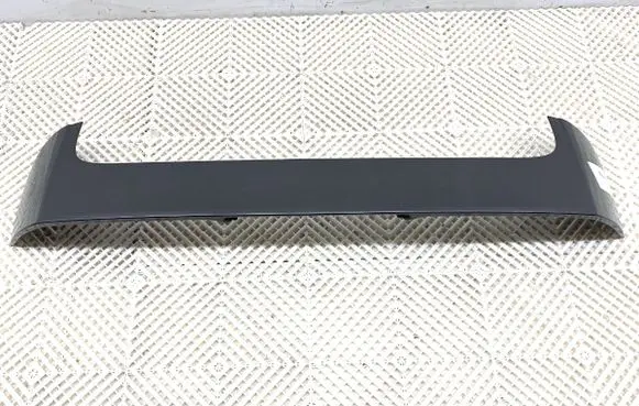 Tailgate/trunk spoiler