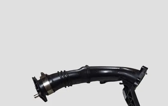 Volvo V40 Intercooler hose/pipe AV6Q9351BC