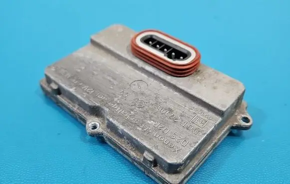 Mercedes-Benz ML W164 Headlight ballast module Xenon 5DV008290-00 IMPRK1536146