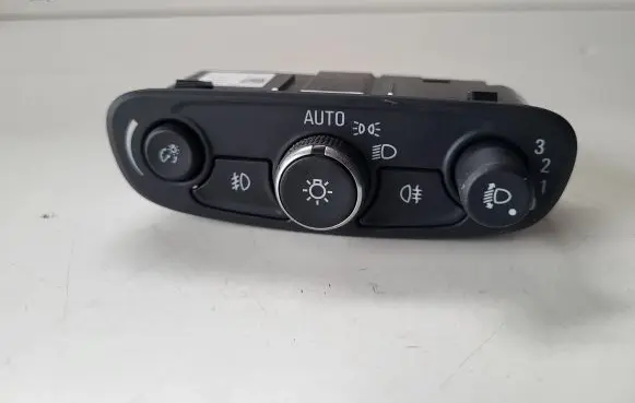 Opel Insignia B Other switches/knobs/shifts 39121795