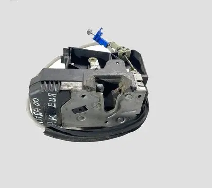 Opel Astra G Front door lock 24414116