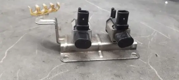 Ford Focus Turbo solenoid valve 4m5g-9a500-nb