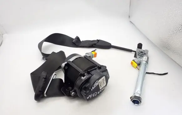 Ford Focus Front seatbelt DM5161294D