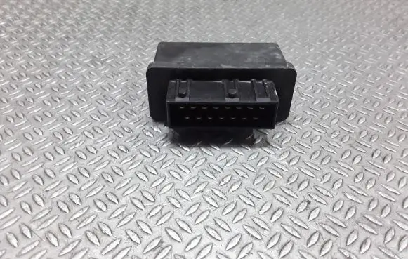 Citroen C3 Fuel pump relay 240107