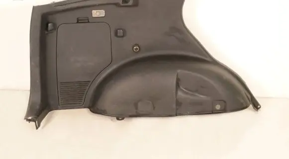 Trunk/boot side trim panel