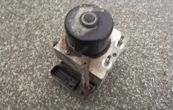 Ford Galaxy ABS Pump 1J0907379G 7M0614111AA