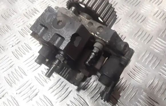 Fuel injection high pressure pump