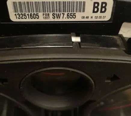 Opel Zafira B Speedometer (instrument cluster) 13251605