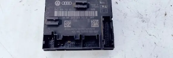 Audi A1 Door control unit/module 8X0959793B