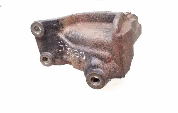 Gearbox mounting bracket