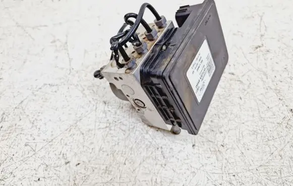Ford Mondeo MK V ABS Pump GG982C219 GG982C555AD GG982C219AD