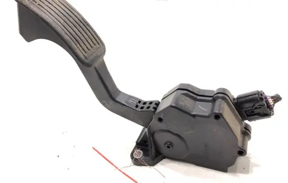 Lexus CT 200H Accelerator throttle pedal 7811076021