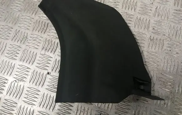 Foot area side trim