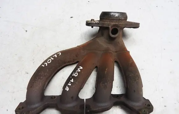 Renault Clio IV Exhaust manifold 140049478R 8200740580